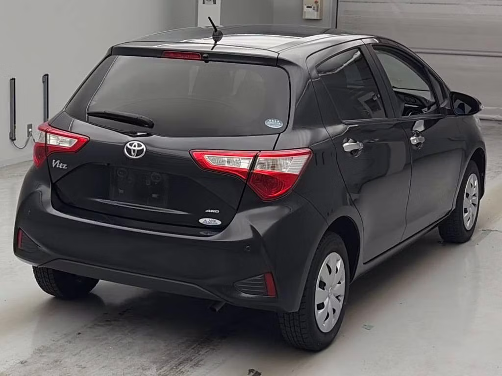 TOYOTA VITZ