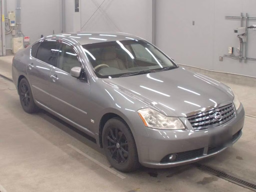 NISSAN FUGA