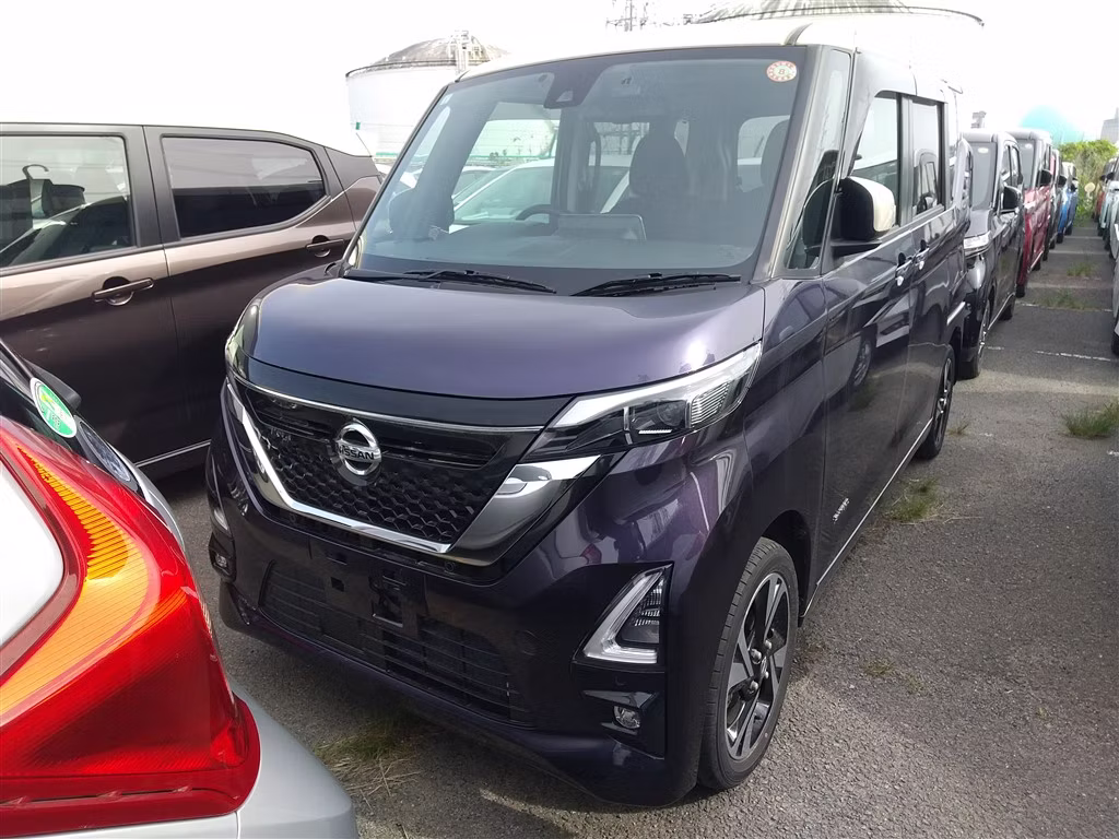 NISSAN ROOX