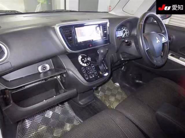 MITSUBISHI EK SPACE