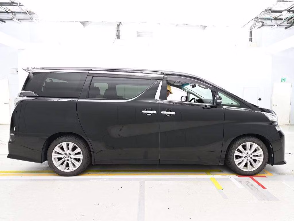 TOYOTA VELLFIRE