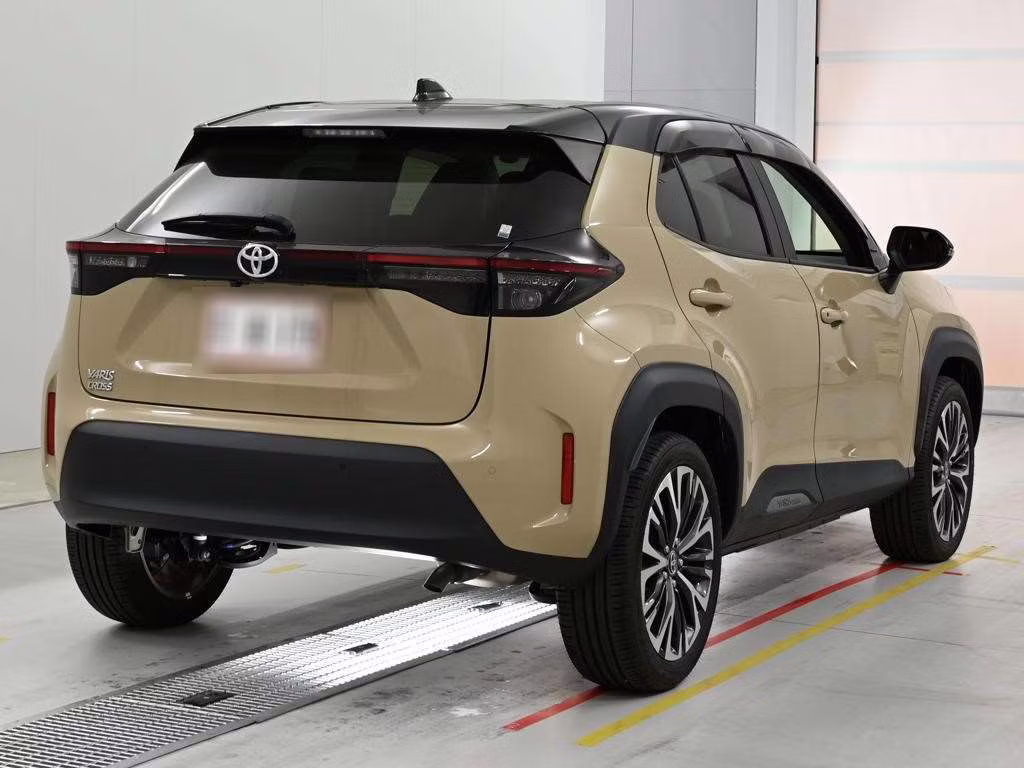 TOYOTA YARIS CROSS