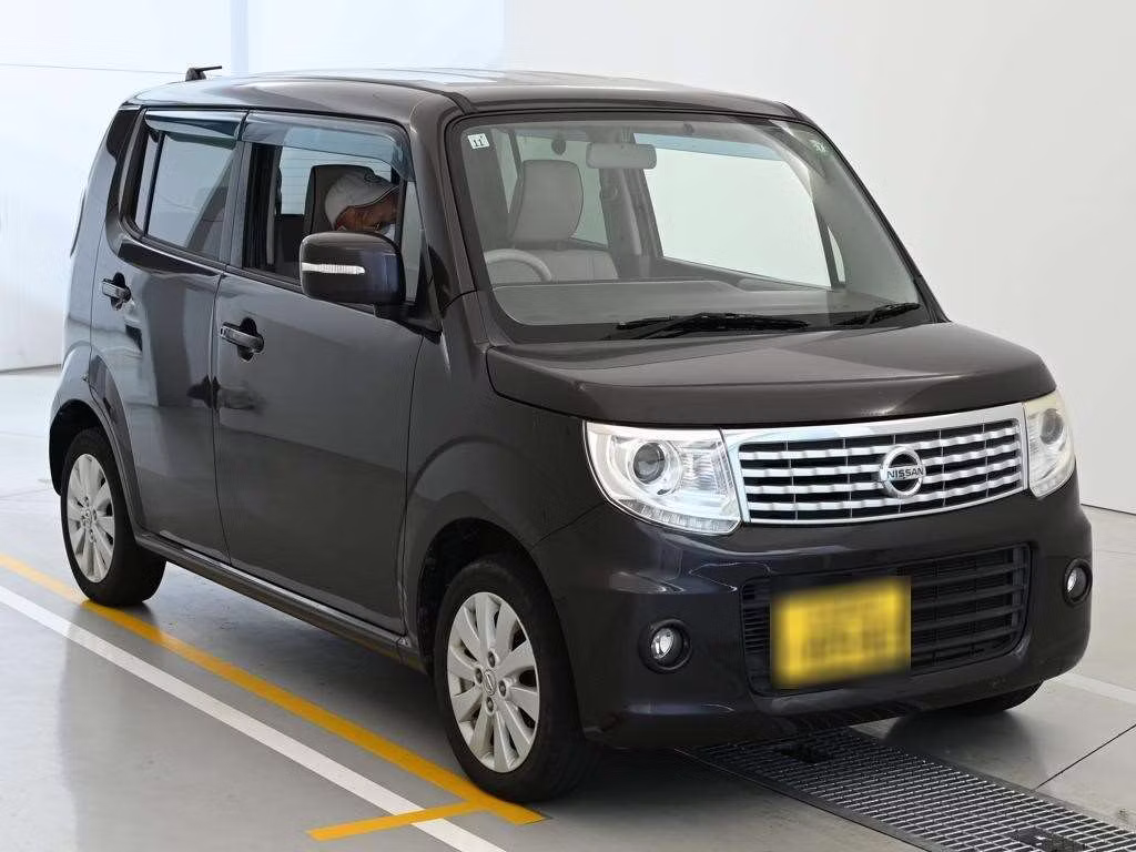 NISSAN MOCO