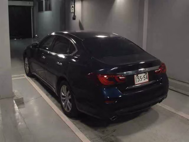 NISSAN FUGA