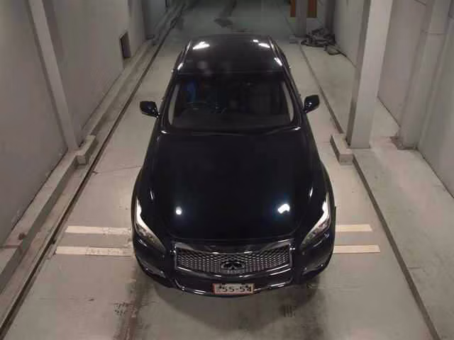 NISSAN FUGA