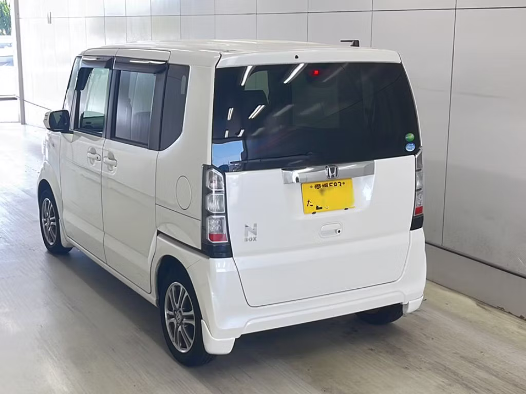 HONDA N-BOX