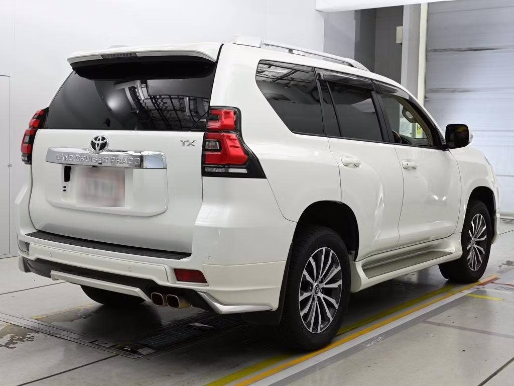 TOYOTA LAND CRUISER PRADO