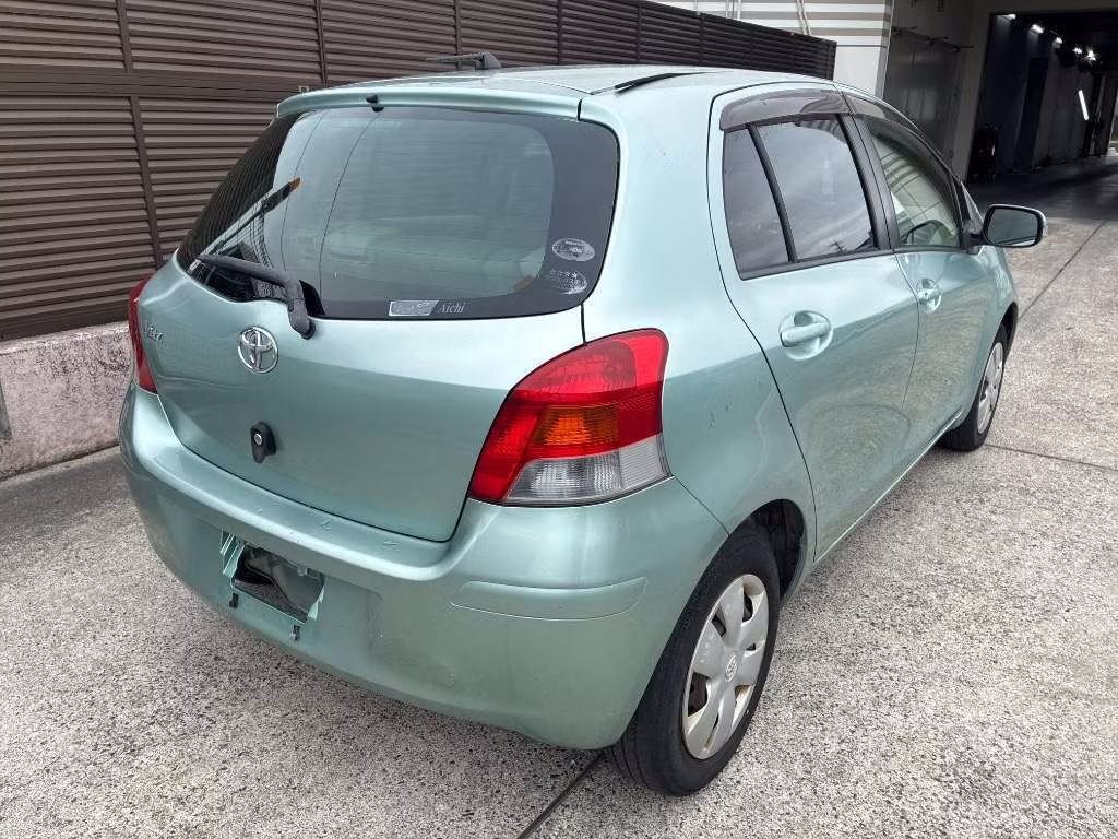TOYOTA VITZ