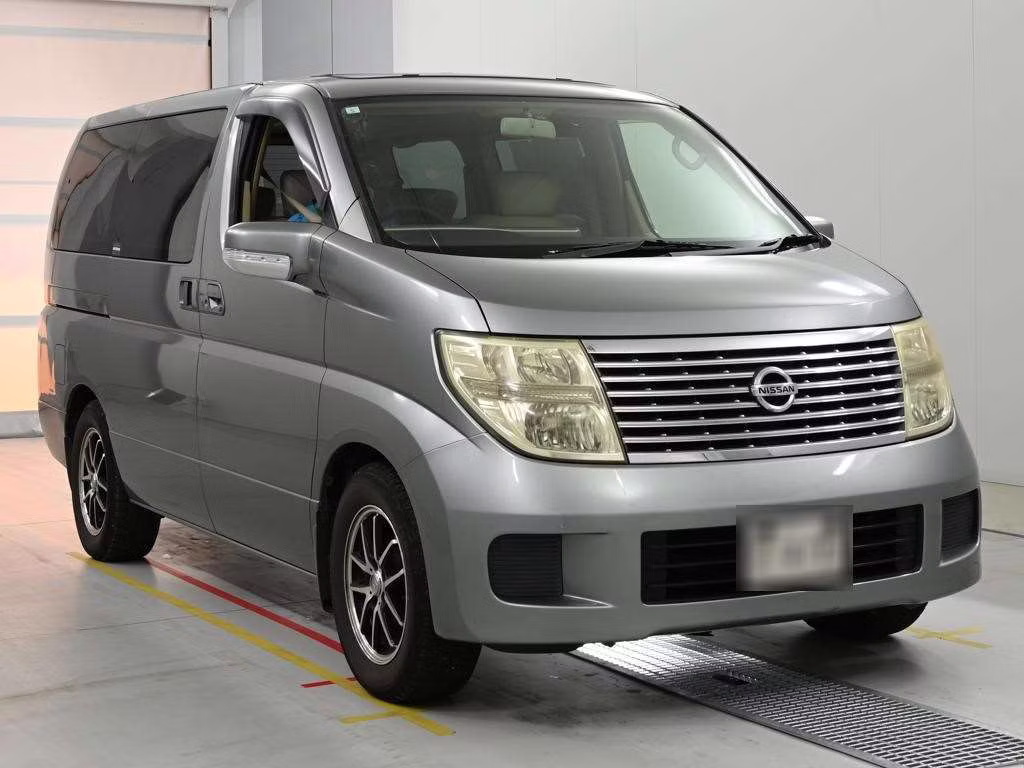 NISSAN ELGRAND