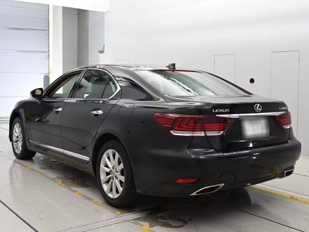 LEXUS LS460