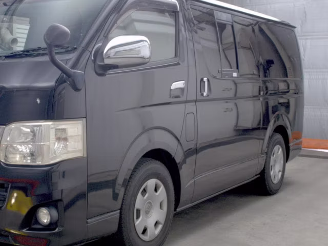 TOYOTA REGIUS ACE