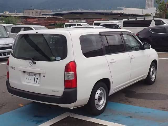 MAZDA FAMILIA