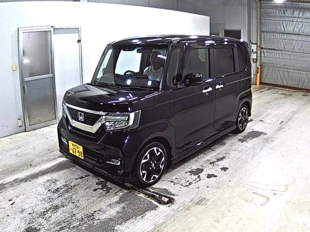 HONDA N-BOX