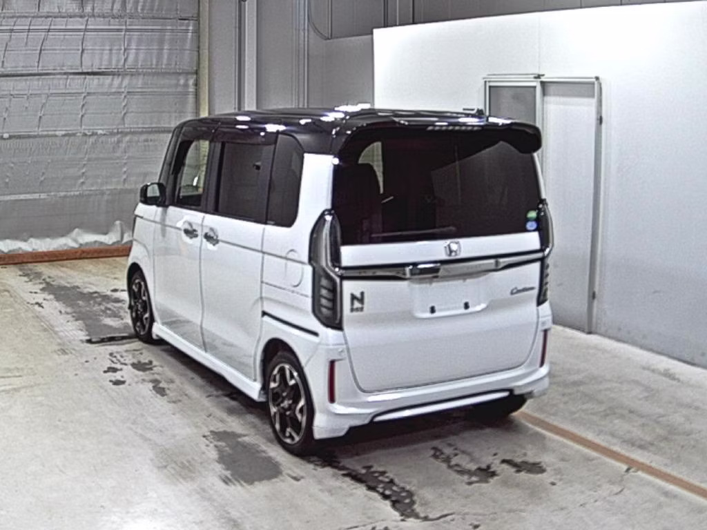 HONDA N-BOX