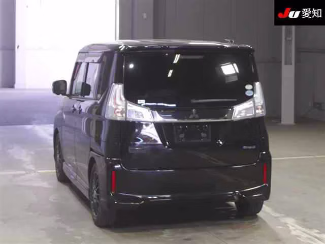 MITSUBISHI DELICA D:2
