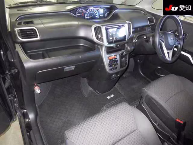MITSUBISHI DELICA D:2