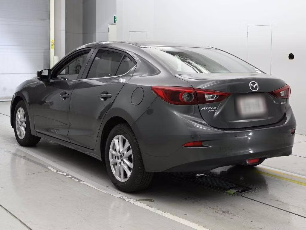 MAZDA AXELA