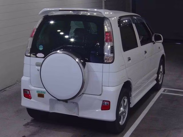 DAIHATSU TERIOS KID