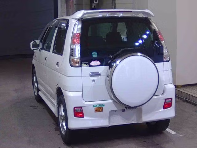 DAIHATSU TERIOS KID