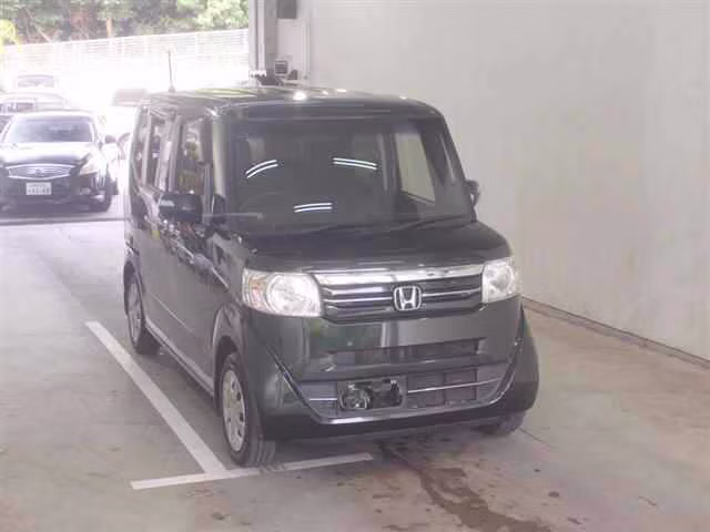 HONDA N-BOX