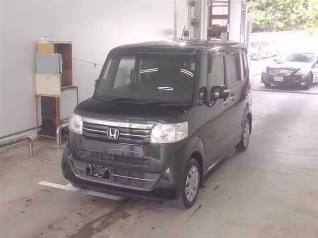 HONDA N-BOX