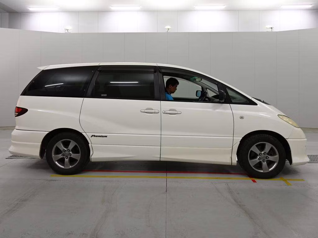 TOYOTA ESTIMA