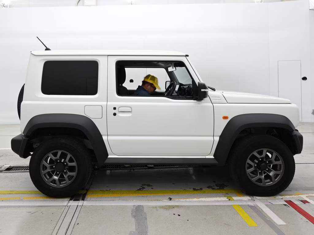 SUZUKI JIMNY SIERRA