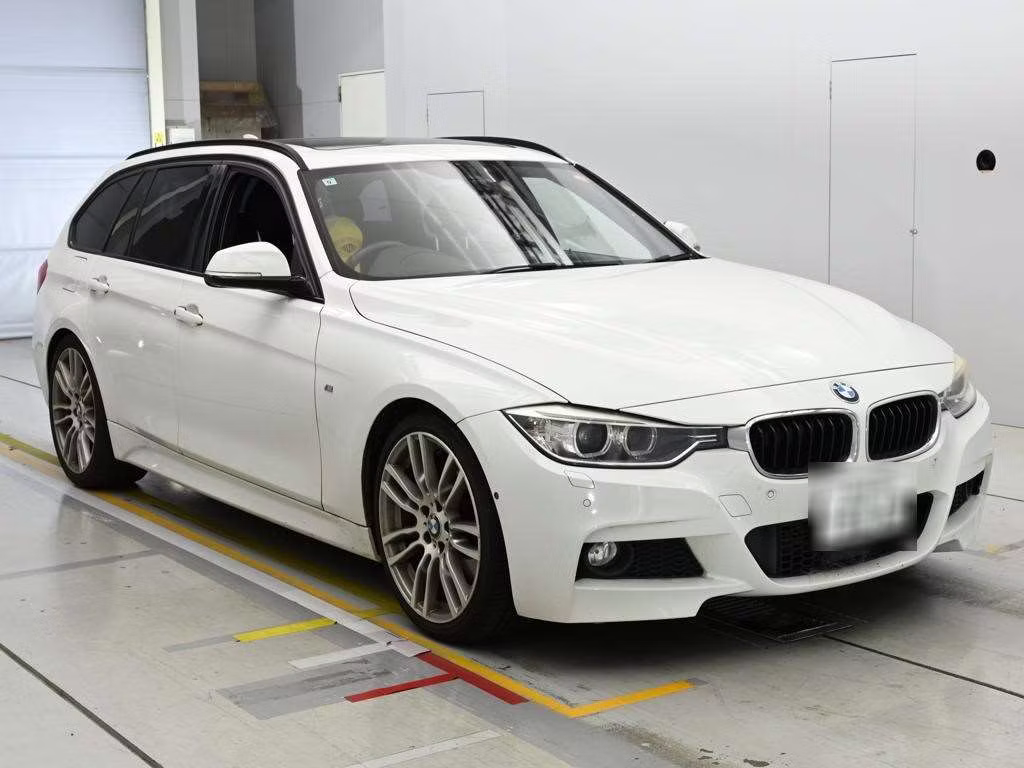 BMW 3-SERIES