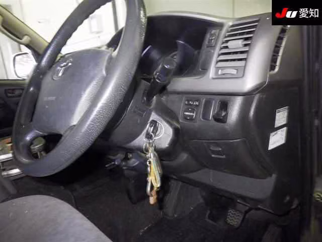 TOYOTA REGIUS ACE