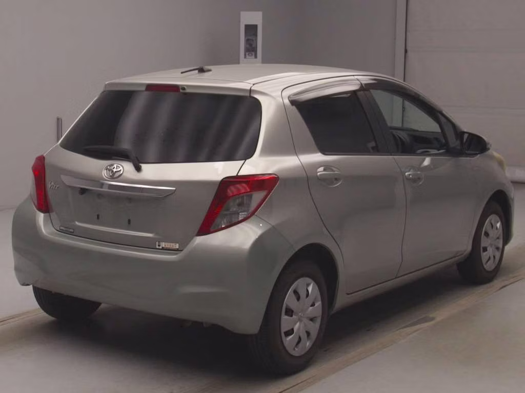 TOYOTA VITZ