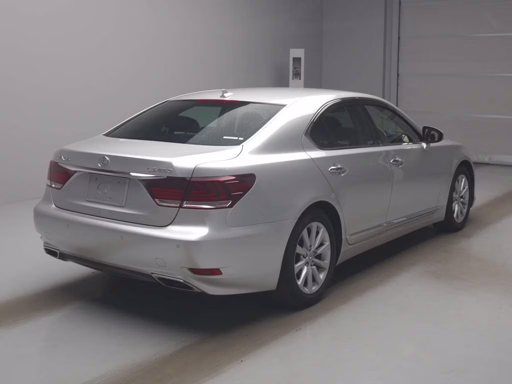 LEXUS LS460