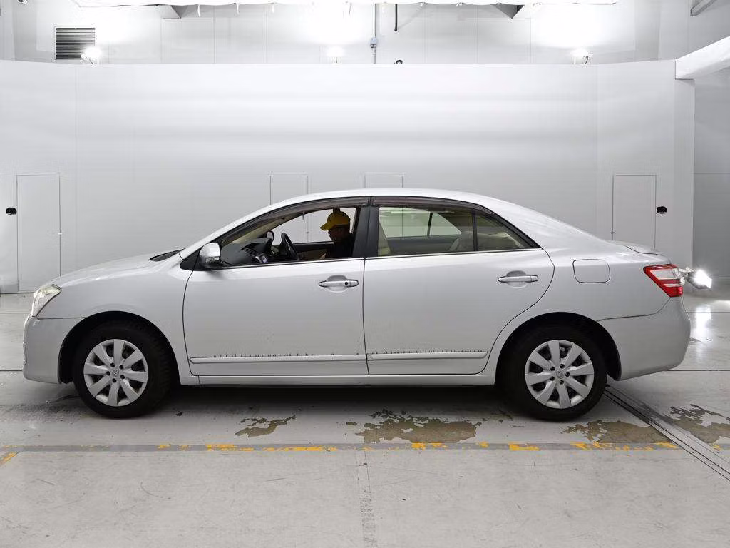 TOYOTA PREMIO