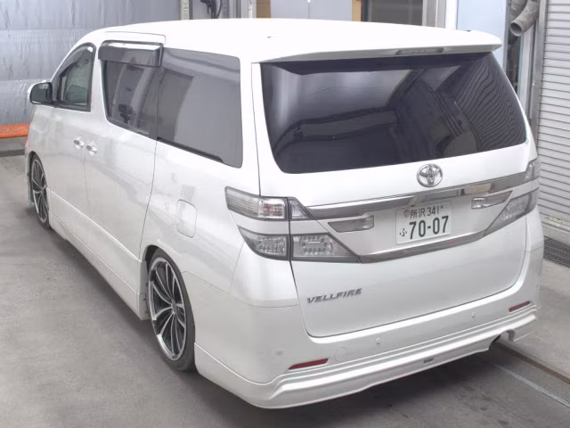 TOYOTA VELLFIRE