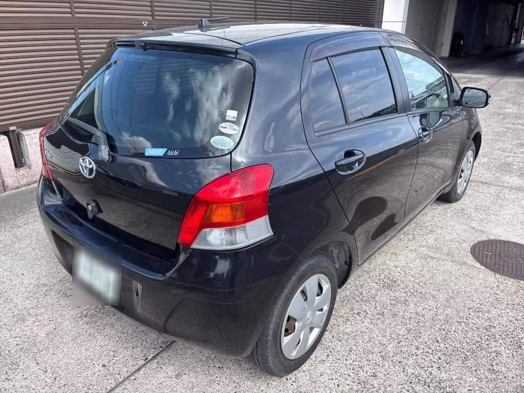 TOYOTA VITZ