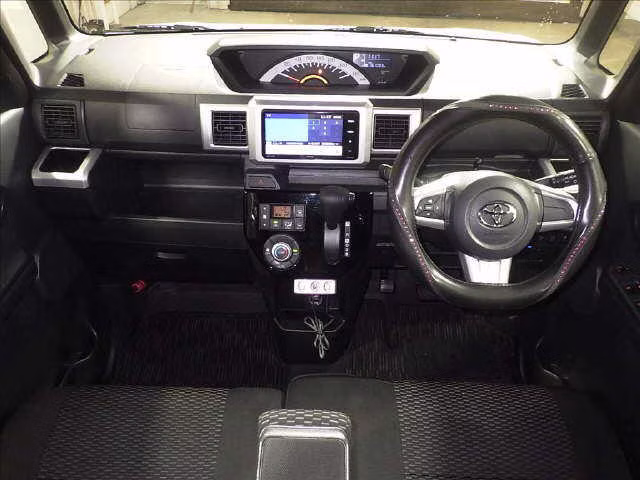 TOYOTA PIXIS MEGA