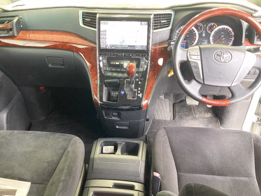 TOYOTA ALPHARD
