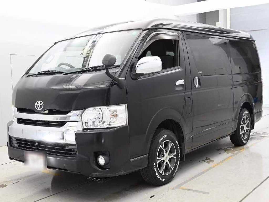 TOYOTA HIACE