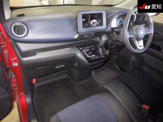 MITSUBISHI EK X