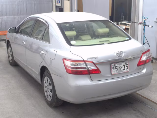 TOYOTA PREMIO