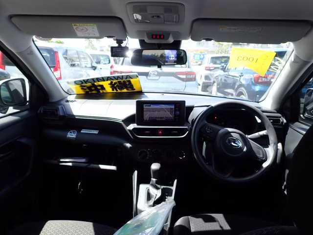 DAIHATSU ROCKY
