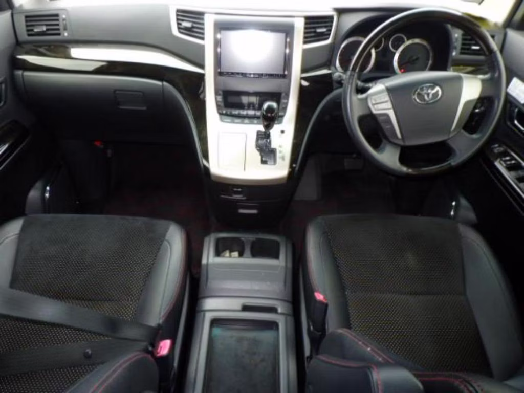 TOYOTA VELLFIRE
