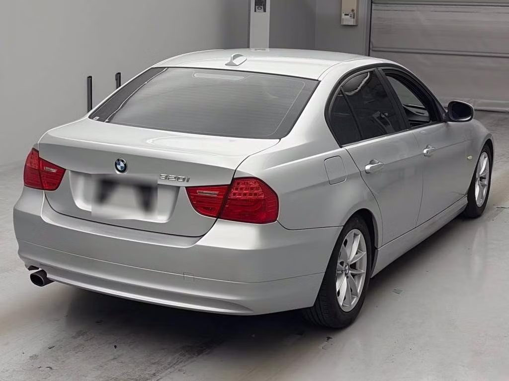 BMW 3-SERIES