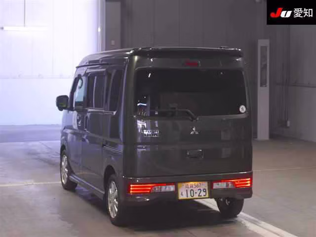 MITSUBISHI TOWN BOX