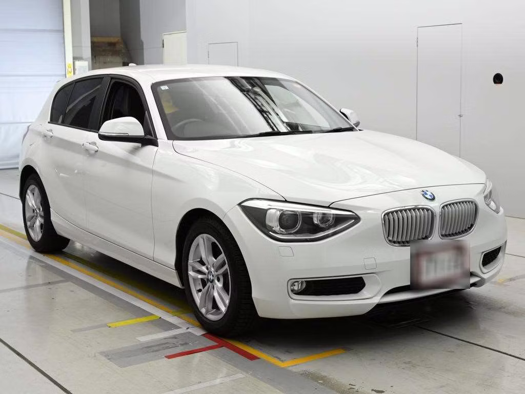 BMW 1-SERIES
