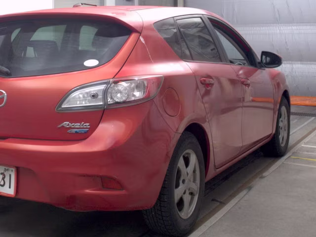 MAZDA AXELA