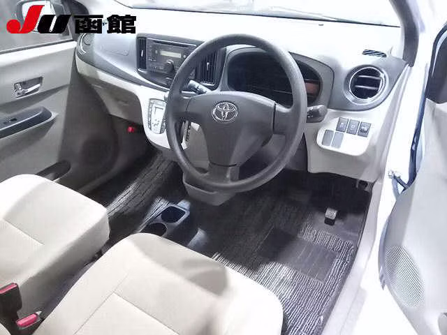 TOYOTA PIXIS EPOCH