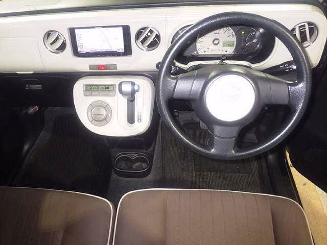 DAIHATSU MIRA COCOA