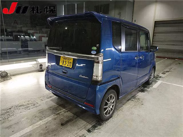 HONDA N-BOX