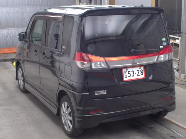 MITSUBISHI DELICA D:2