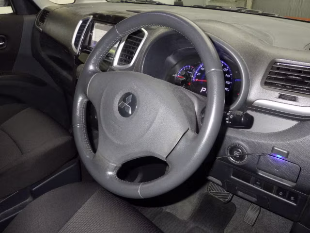 MITSUBISHI DELICA D:2